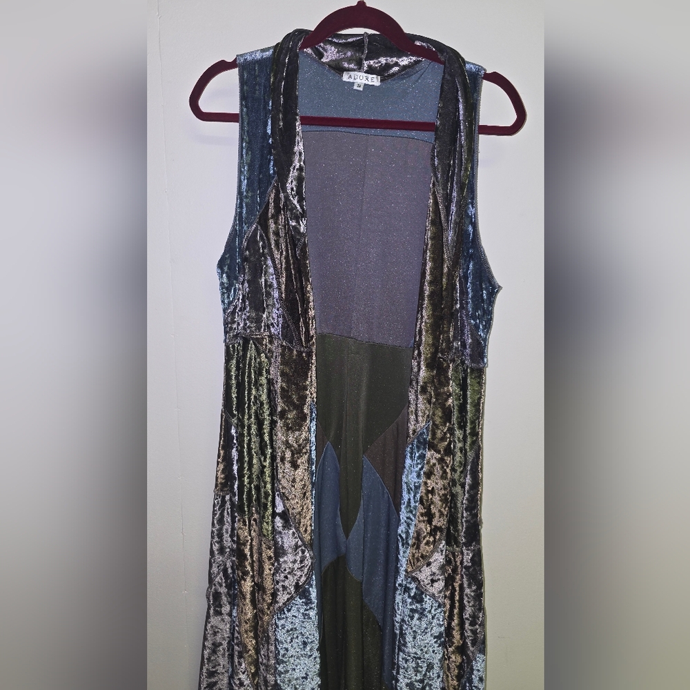 Gorgeous Velvet Patchwork Sleeveless Cape